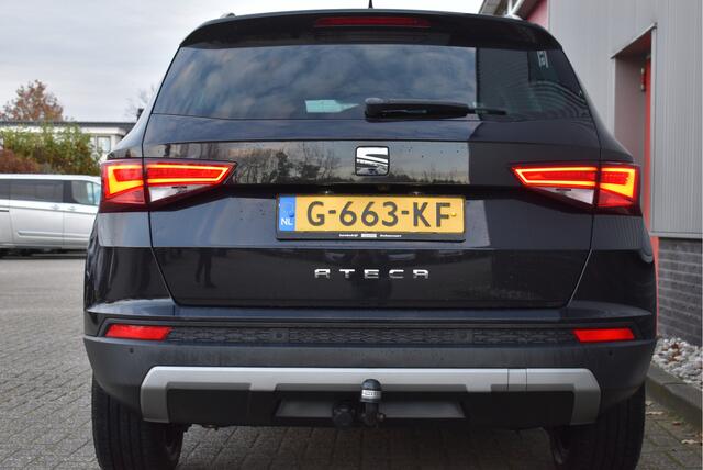 Seat ATECA 1.5 TSI Style Business Intense Cruise control, Trekhaak, Carplay, Camera, PDC, DAB