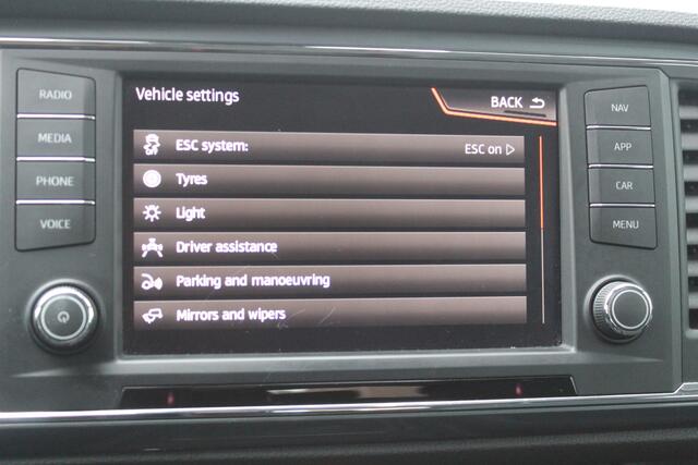 Seat ATECA 1.0 EcoTSI Style Business Intense Apple/android carplay l airco l Navi l cruise control l Led verlichtingen