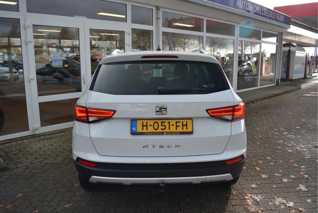 Seat ATECA 1.5 TSI Business Intense | Trekhaak | Clima | CarPlay | Navi | PDC V+A |