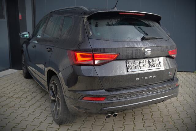 Seat ATECA 2.0 EcoTSI FR 4DRIVE | Panoramadak | Stoelverwarming | Keyless | 360 Camera | Standkachel | Navigatie | Apple Carplay | Trekhaak | Elektrische Stoel | Adaptive Cruise Control | Seat Sound | Adaptief Onderstel | D