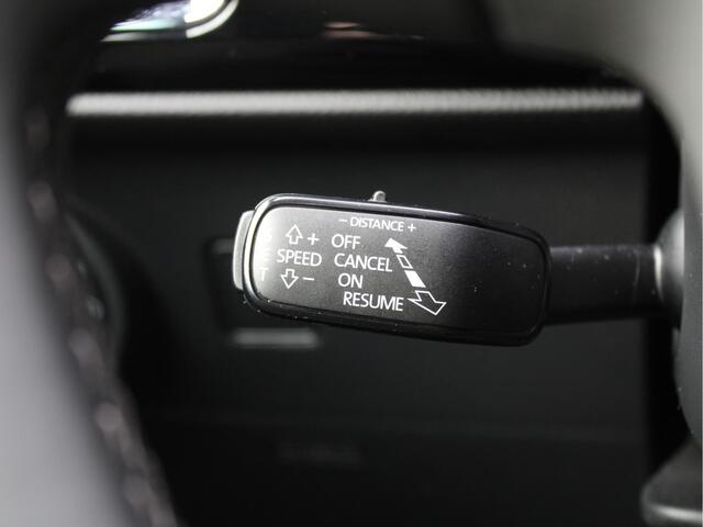 Seat ATECA 1.5 TSI 150PK Automaat Xcellence Business Intense 1e EIG/NAVI/ACC/Panoramadak/Trekhaak/360°/LED/Voorruitverwarming/DAB+/NAP!