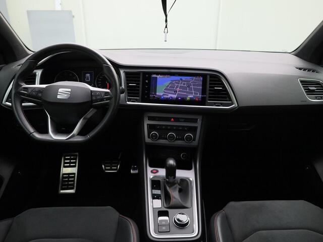 Seat ATECA 1.5TSI/150PK FR Business Intense DSG · Apple/Android Car Play · Camera + parkeersensoren · Keyless