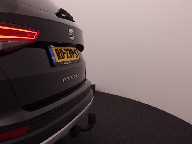 Seat ATECA 1.0 EcoTSI Style TREKHAAK / CAMERA / CARPLAY / NAVI / CLIMA / PDC / BLUETOOTH / CRUISE / NL-AUTO