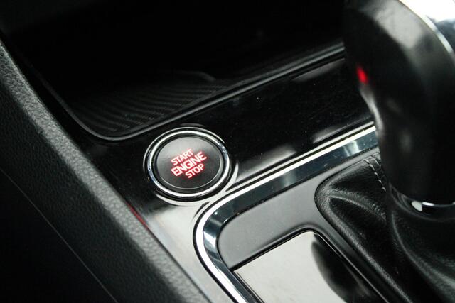 Seat ATECA 1.4 TSI 150pk DSG Xcellence Trekhaak Camera Keyless Standkachel Stoelverwarming Panoramadak Navigatie