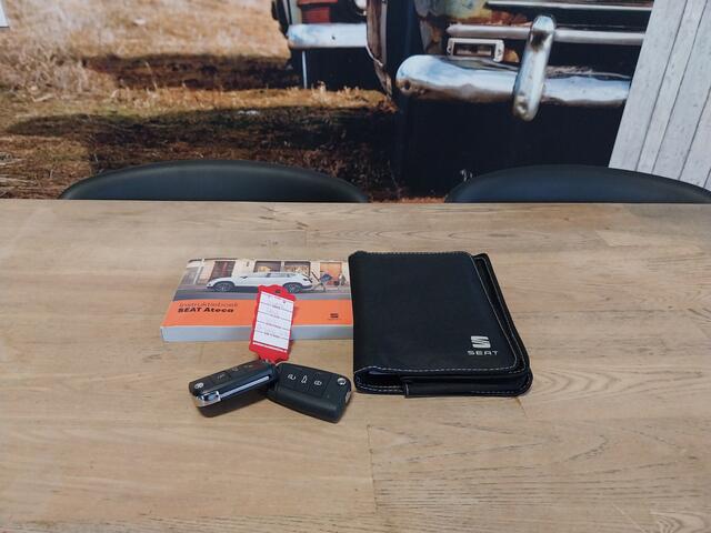 Seat ATECA 1.5 TSI AUTOMAAT Xcellence ADAPT CRUISE CAMERA PARK ASSIST LED NAVI ECC TREKHAAK