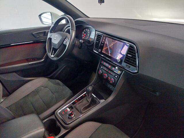 Seat ATECA 1.5 TSI AUTOMAAT Xcellence ADAPT CRUISE CAMERA PARK ASSIST LED NAVI ECC TREKHAAK