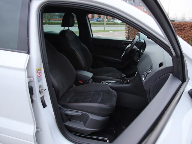 Seat ATECA 1.5 TSI FR Business Intense FULL LED, Inklapbare trekhaak, Alcantara-Leder Prijspakker!