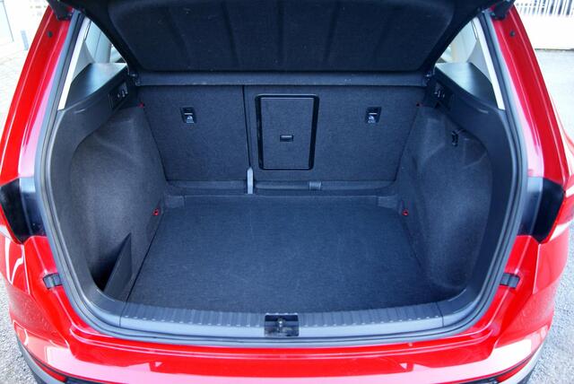 Seat ATECA 1.0 EcoTSI Style Business Intense Navi,Clima,Pdc,Cruise,Eleckt achterklep,RIJKLAARPRIJS!!