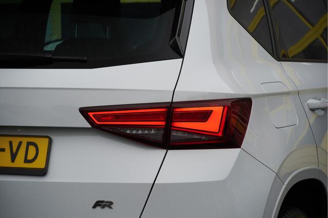 Seat ATECA 1.0 TSI FR Business Intense BJ2022 Lmv 18" | Led V+A | Pdc | Navi | Keyless entry | Elek. achterklep | App-Connect | Achteruitrijcamera | Virtual cockpit | Climate control | Cruise control | Sportstoelen | Verwarmde voorstoelen | Zwarte hemel