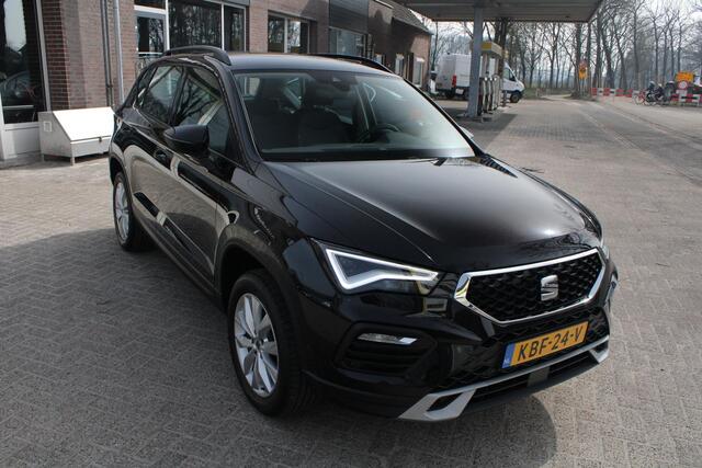 Seat ATECA 1.5 TSI ACC, Carplay, Full-LED, Parkeer assistent, Achteruitrijcamera, NAVI, Climate control, Parksens. V en A, 17" LMV