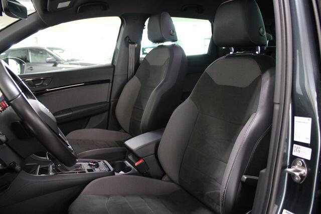 Seat ATECA 1.5 TSI Xcellence Business Intense / Trekhaak / Elektr. Klep / 360° Camera / Full led /