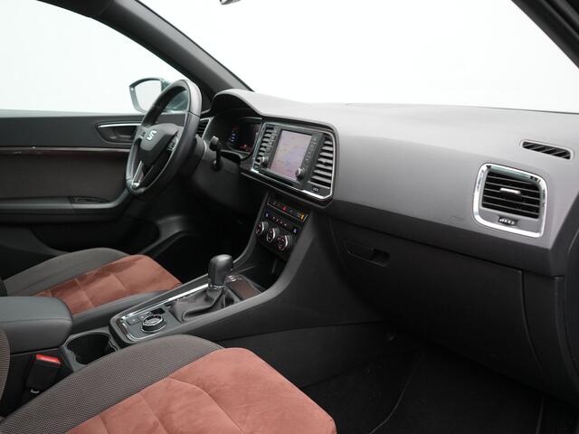 Seat ATECA 1.5 TSI 4DRIVE Xcellence Business Intense 150pk | Panodak | 360 Camera | Sfeerverlichting | Keyless | LED Koplampen | Apple Carplay | Navigatie | Virtual Cockpit |