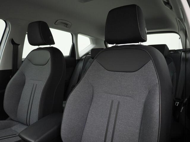 Seat ATECA 1.5TSI/150PK Style DSG · Apple/Android Car Play · Stoel- & stuurverwarming · Camera + Parkeersensoren