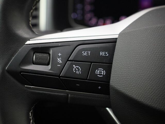 Seat ATECA 1.5TSI/150PK Style DSG · Apple/Android Car Play · Stoel- & stuurverwarming · Camera + Parkeersensoren