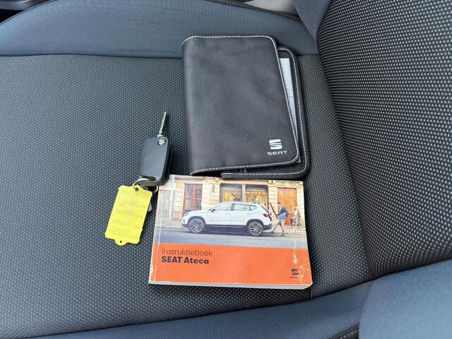 Seat ATECA 1.5 TSI FR Business Intense / Zomerbanden met originele velgen aanwezig / Voorstoelen verwarmd / Cruise control /