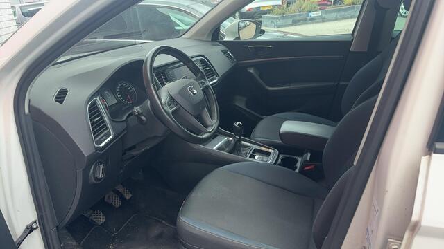Seat ATECA 1.0 EcoTSI Style Business Intense TREKHAAK / CAMERA / CARPLAY / NAVI / CLIMA / PDC / FULL LED / NL-AUTO