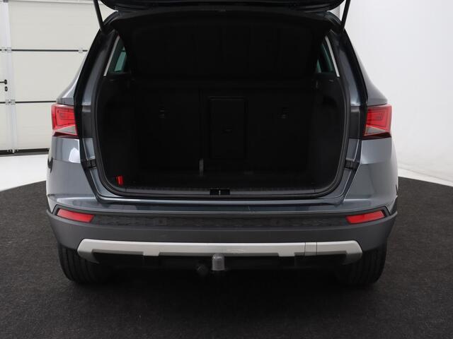 Seat ATECA 1.5 TSI Style | Automaat | Trekhaak | Camera | Carplay | Navigatie | Cruise control | Climate control | Getint glas