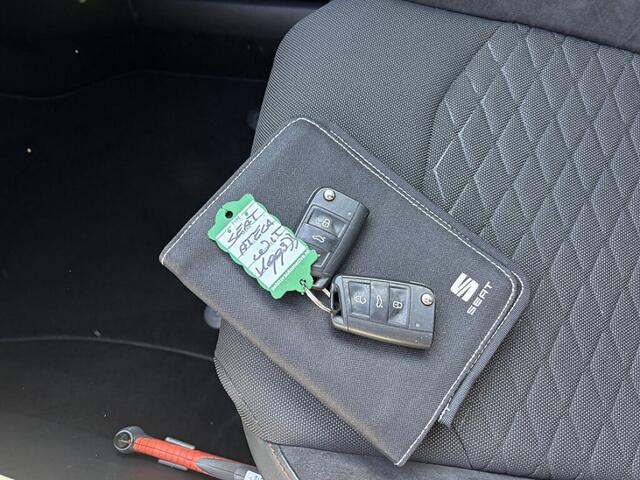 Seat ATECA 1.5 TSI FR Business Intense|360cam|digid|1/2leer|