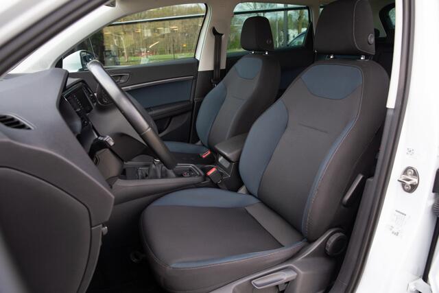 Seat ATECA 1.0 EcoTSI Style Business Intense , Trekhaak, Achteruitrijcamera, Carplay,