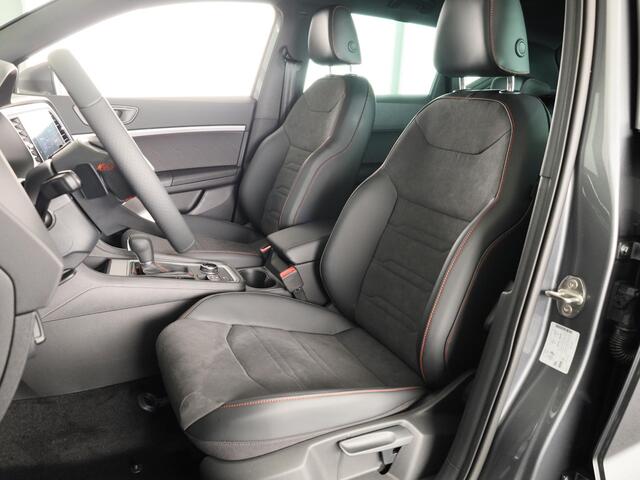 Seat ATECA 1.5 TSI FR Business Intense | Elektr. Panoramisch kanteldak| Velgen 'Exclusive Glossy Black', 19 inch | Kuipstoelen, Dinamica Aurora Blue (suede look) | Verwambare voorstoelen + Stuurwiel | Draadloze Carplay
