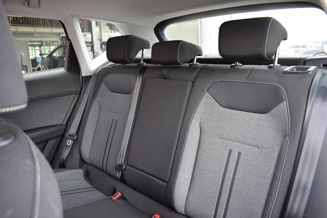 Seat ATECA 1.0 TSI Style Business Intense | Apple CarPlay | Camera | Virtual | Climate