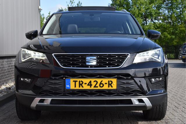 Seat ATECA 1.4 TSI Intense Panorama, Adaptive cruise, Wegkl. trekhaak, Camera, Keyless, Carplay