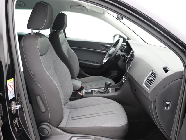Seat ATECA 1.5 TSI Style Business Intense Camera, Carplay, Stoel- en stuurverwarming