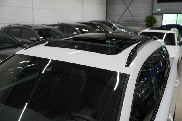 Seat ATECA 1.5 TSI FR DSG * Pano - Trekhaak - Virtual - Black Edition - Camera - Keyless - Beats - ACC - Blind Spot *