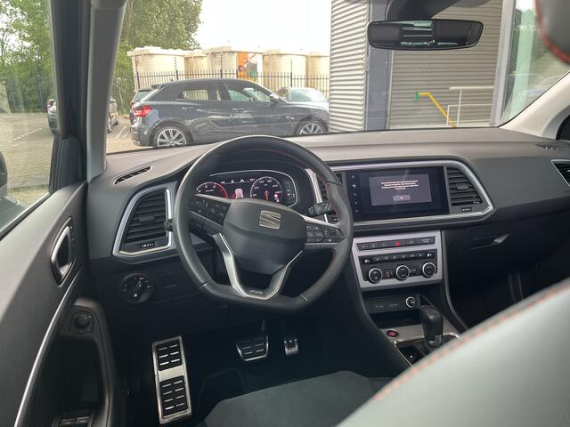 Seat ATECA 1.5 TSI 150pk DSG FR Business Intense / Panorama dak / Virtual cockpit / Leder / alcantara bekleding / 19'' LMV