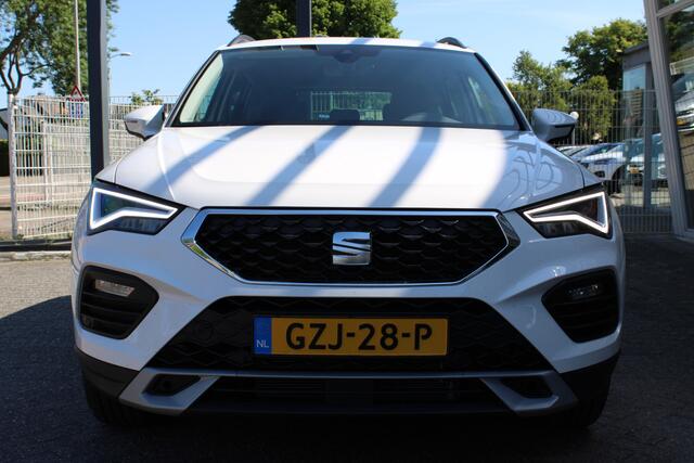 Seat ATECA 1.5 TSI 150PK DSG Style Business Intense LM 17", verw. stuur & stoelen, Apple Carplay/Android Auto