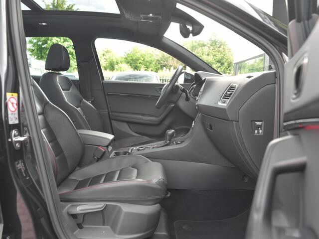 Seat ATECA 1.5 TSI FR Leren bekleding Panoramadak Camera Navi Stoelverwarming