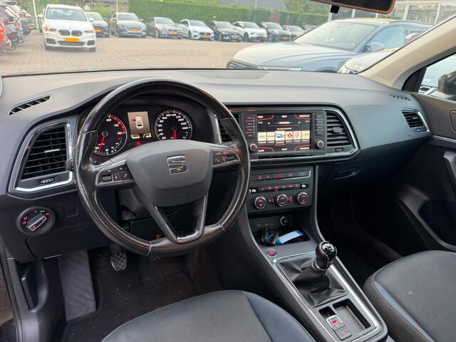Seat ATECA 1.4 EcoTSI Xcellence / Camera / Keyless / CarPlay / 17'' / Elektr. achterklep / Stoelverwarming / Cruise Control