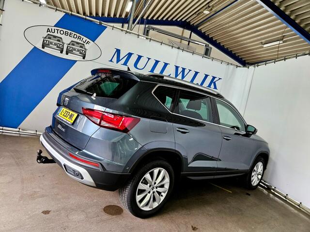 Seat ATECA 1.5 TSI Style Business Intense / Trekhaak / Pano / Camera / NL Auto