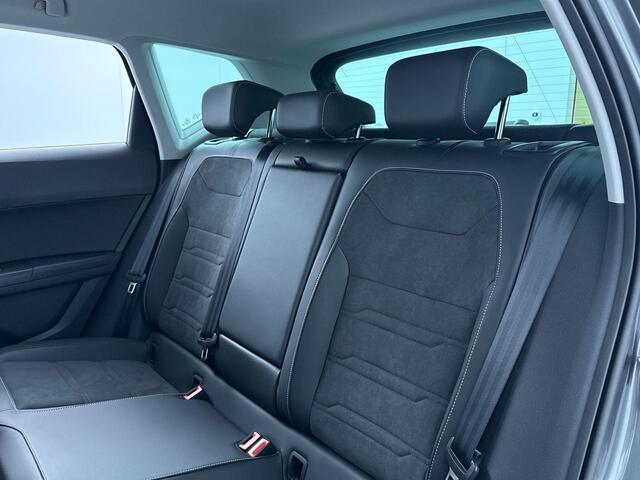 Seat ATECA 1.5 TSI Style Business Intense 150 pk Automaat | Navigatie | Parkeersensoren (Park assist) | Achteruitrijcamera | Adaptieve cruise control |