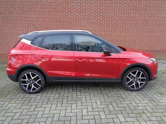 Seat Arona 1.5 TSI EVO FR Business Intense LED-koplampen Stoelverwarming 1e Eig.