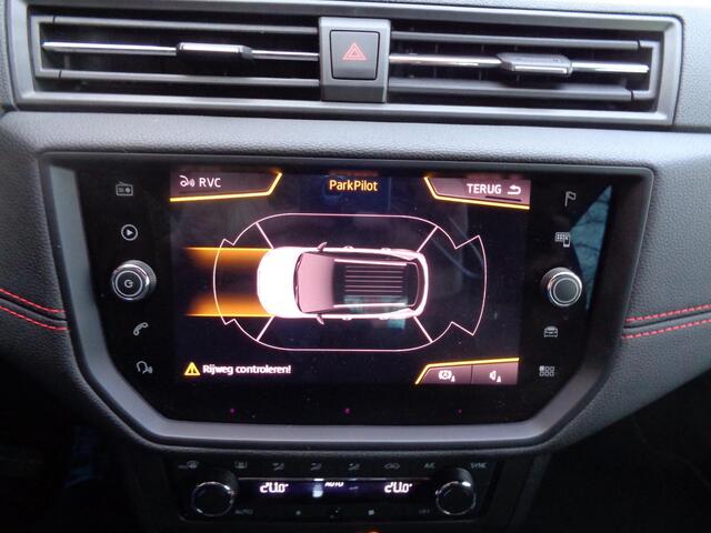 Seat Arona 1.5 TSI EVO FR Business Intense LED-koplampen Stoelverwarming 1e Eig.