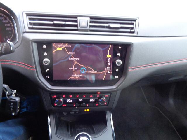 Seat Arona 1.5 TSI EVO FR Business Intense LED-koplampen Stoelverwarming 1e Eig.