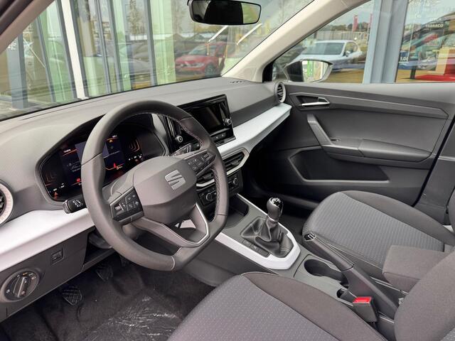 Seat Arona Style | 1.0 TSI 95pk | Cruise control | Parkeersensoren achter | Apple carplay / Android auto