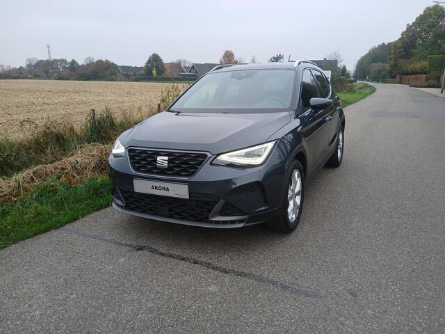 Seat Arona 1.0 TSI FR Business Connect + Navigatie + Camera + LED etc. etc.