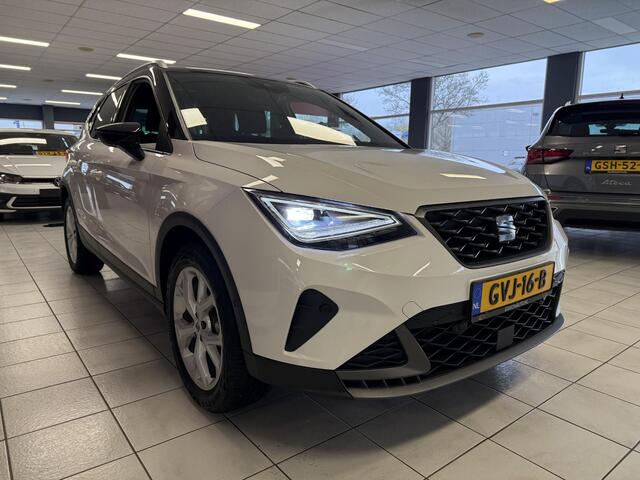 Seat Arona 1.0 TSI FR 110PK * LED*CAM*STOEL VERW*ADAP*LM17*