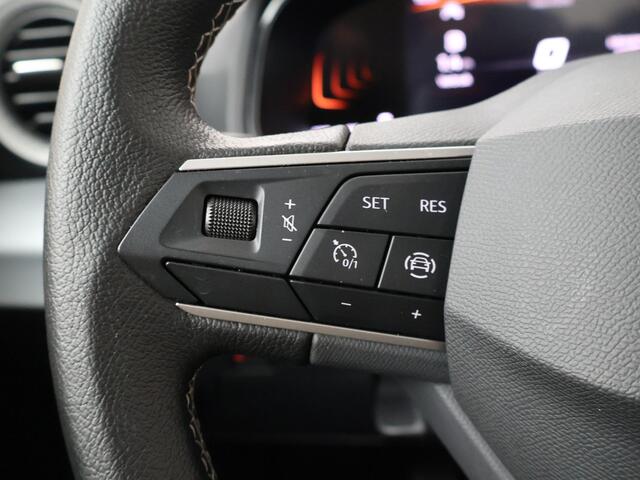 Seat Arona 1.0 EcoTSI Style | 95 PK | Apple CarPlay / Android Auto | LED verlichting | Virtual cockpit |