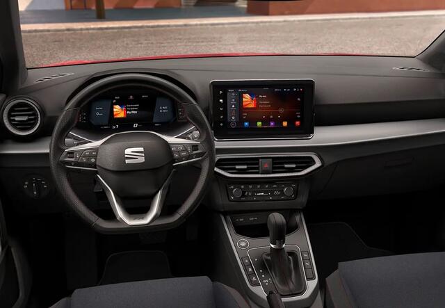 Seat Arona 1.0 EcoTSI FR Business Connect / Black Pack / Achteruitrijcamera / Keyless Entry/Go / Verwarmbare voorstoelen / Apple CarPlay(TM) & Android Auto(TM)