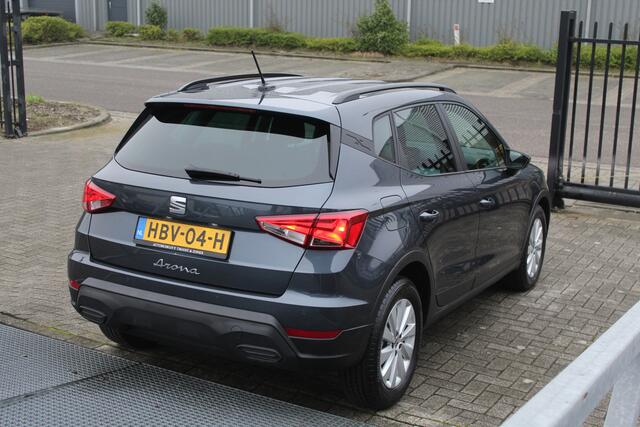 Seat Arona 1.0 EcoTSI Style Automaat/Digitaal dashboard/Lage kilomterstand/Parkeersensoren/Lane assist/Cruise control/Lichtmetalen velgen.