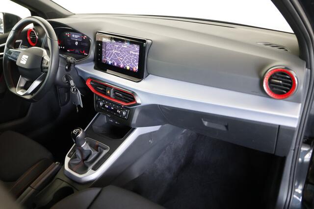Seat Arona 1.0 TSI FR / LED / Navi / CarPlay / ACC / Clima