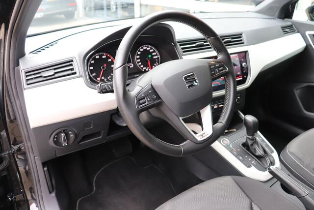 Seat Arona 1.0 TSI Xcellence Business Intense Automaat. Incl. Set winterwielen! Navigatie, 17 inch, dodehoek detectie.