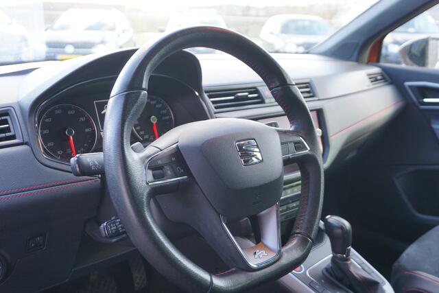 Seat Arona 1.0 TSI FR Automaat Intense | LEDER | CAMERA | ADAPT. CRUISE | ECC |