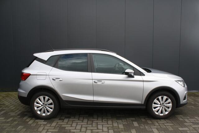 Seat Arona 1.0 TSI Style Business Intense - AUTOMAAT - NAVIGATIE - CAMERA - 1e EIGENAAR - RIJKLAAR