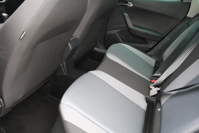 Seat Arona 1.0 TSI Style Business Intense - AUTOMAAT - NAVIGATIE - CAMERA - 1e EIGENAAR - RIJKLAAR