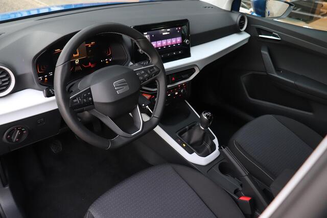 Seat Arona 1.0 TSI 95pk Style | Apple CarPlay(TM) & Android Auto(TM) | Cruise Control | Parkeersensoren | Climatronic