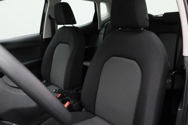 Seat Arona 1.0 TSI 95 pk Reference | Trekhaak | Apple Carplay / Android Auto | Cruise Control